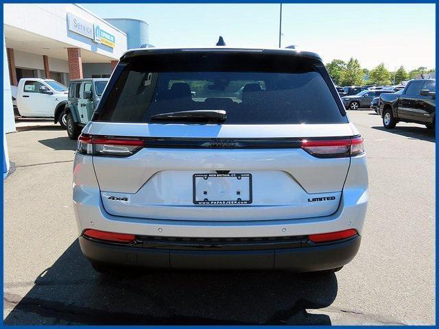new 2025 Jeep Grand Cherokee car, priced at $47,985