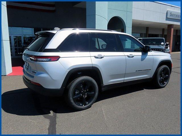 new 2025 Jeep Grand Cherokee car, priced at $47,985