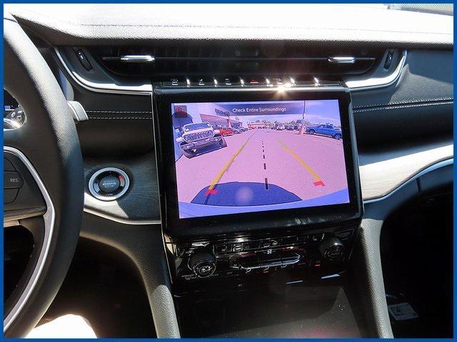 new 2025 Jeep Grand Cherokee car, priced at $47,985