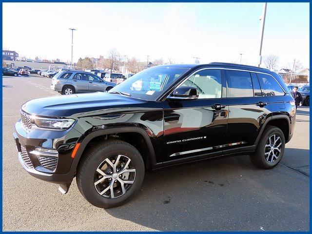 new 2025 Jeep Grand Cherokee car, priced at $44,810