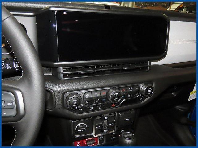 new 2025 Jeep Wrangler car, priced at $54,750