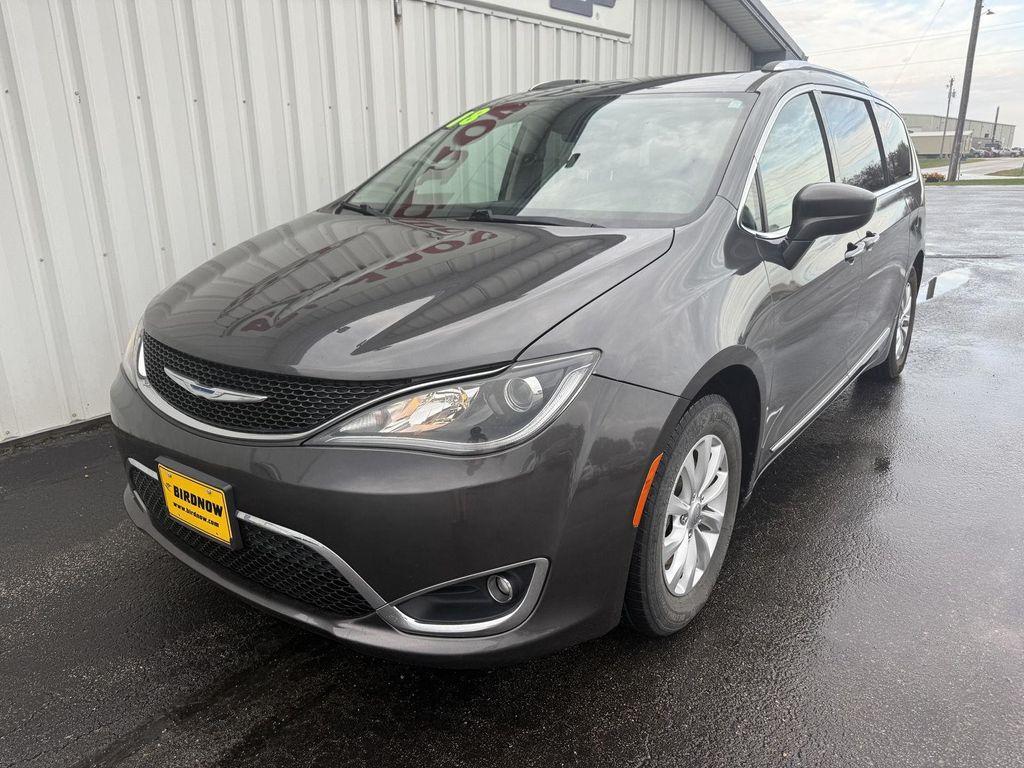used 2018 Chrysler Pacifica car, priced at $13,699