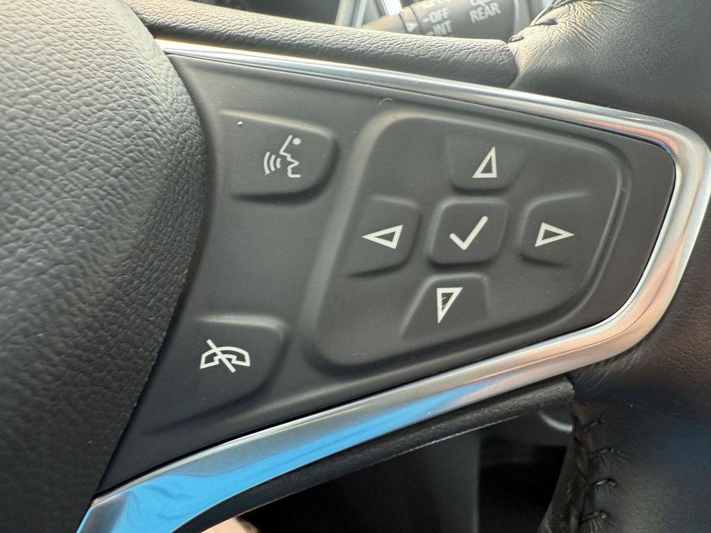 used 2022 Chevrolet Equinox car, priced at $22,999