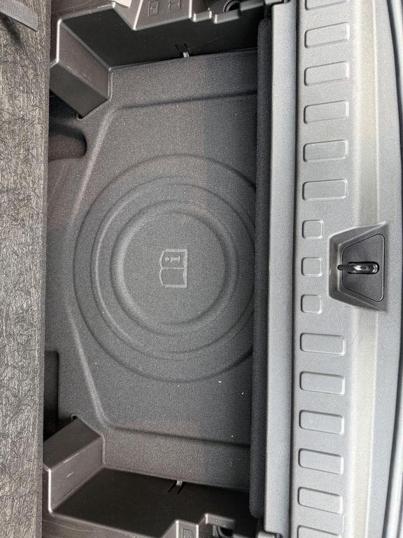 used 2022 Chevrolet Equinox car, priced at $22,999