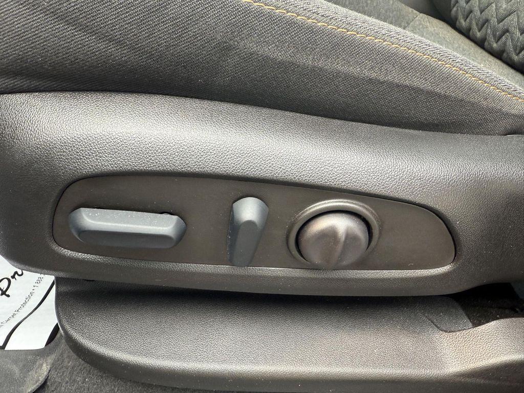 used 2022 Chevrolet Equinox car, priced at $23,999
