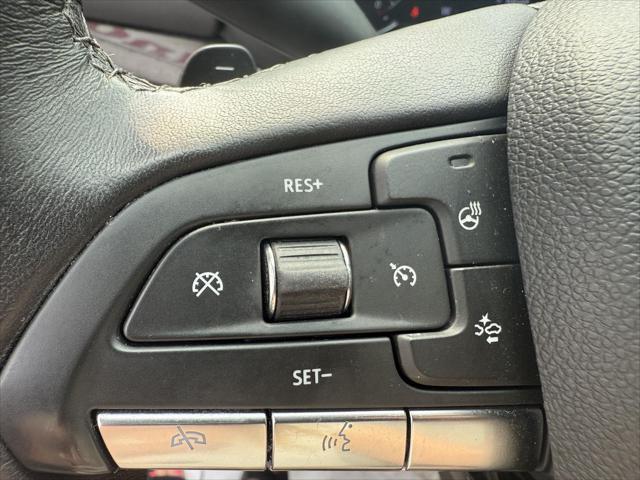 used 2023 Cadillac XT4 car, priced at $28,699