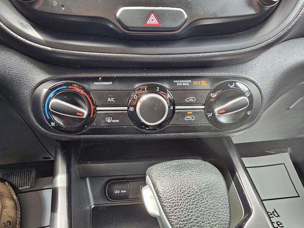 used 2022 Kia Soul car, priced at $10,899