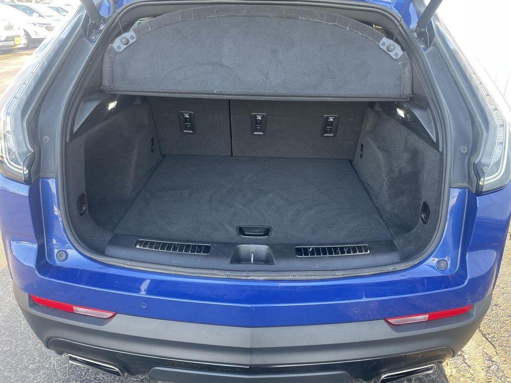 used 2021 Cadillac XT4 car, priced at $26,275