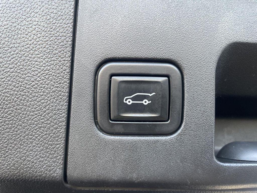 used 2021 Cadillac XT4 car, priced at $26,275