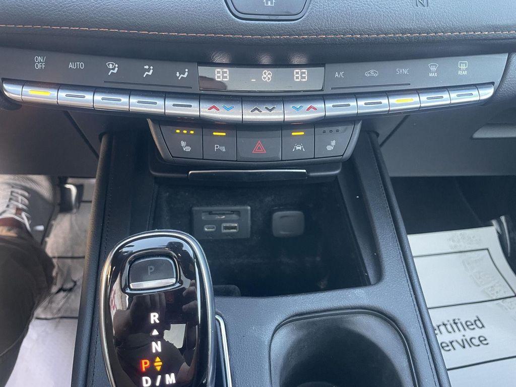 used 2021 Cadillac XT4 car, priced at $25,859