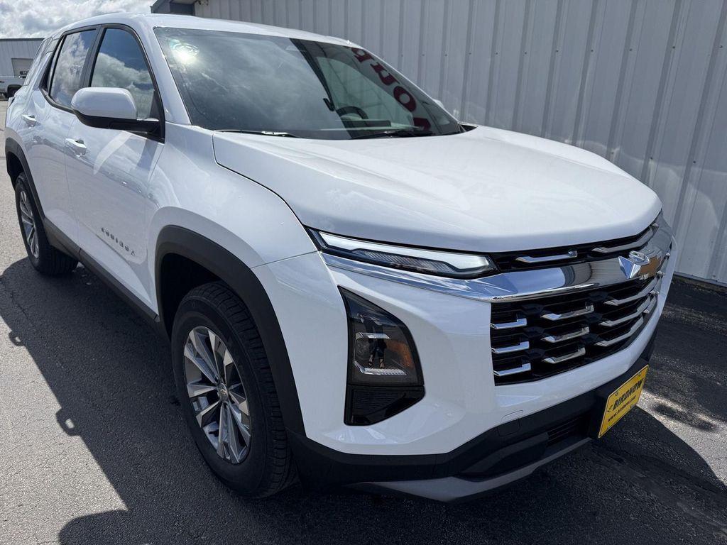 new 2026 Chevrolet Equinox car, priced at $34,045