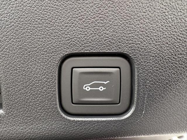 new 2025 Chevrolet Traverse car, priced at $54,700
