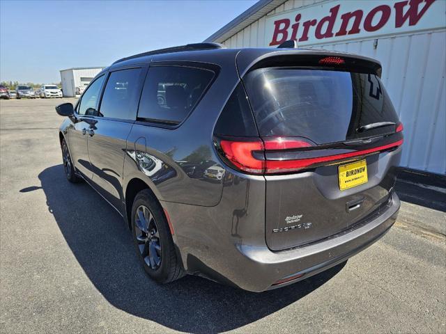 used 2021 Chrysler Pacifica car, priced at $27,899