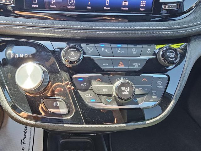 used 2021 Chrysler Pacifica car, priced at $27,899