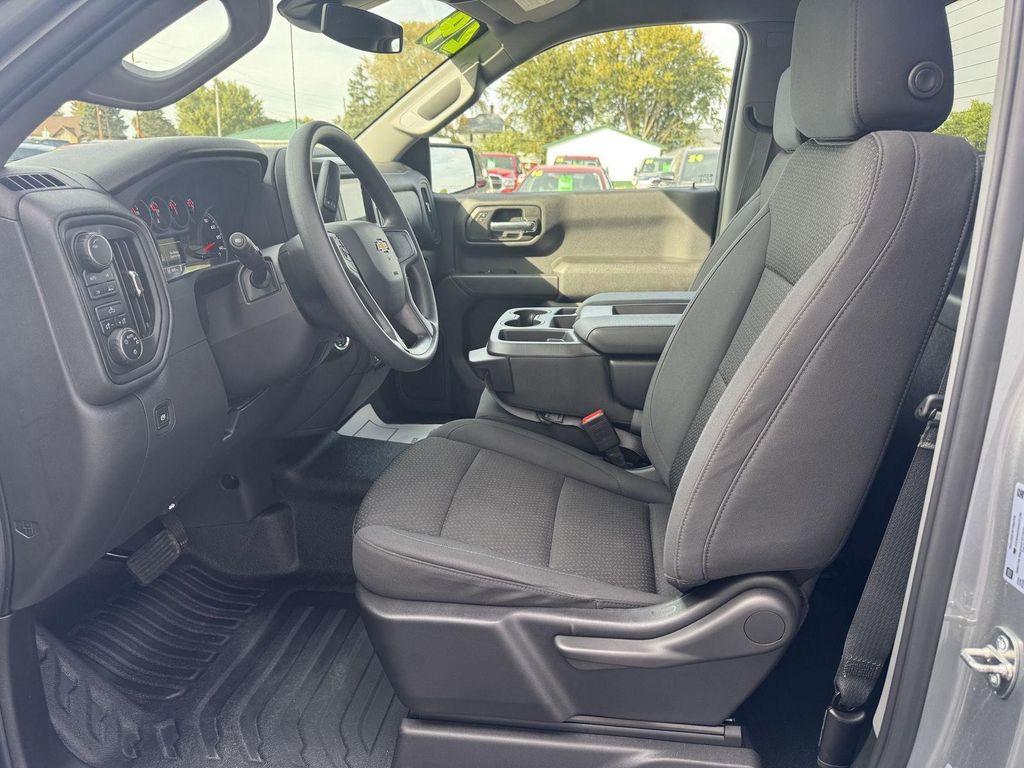 used 2024 Chevrolet Silverado 1500 car, priced at $35,299