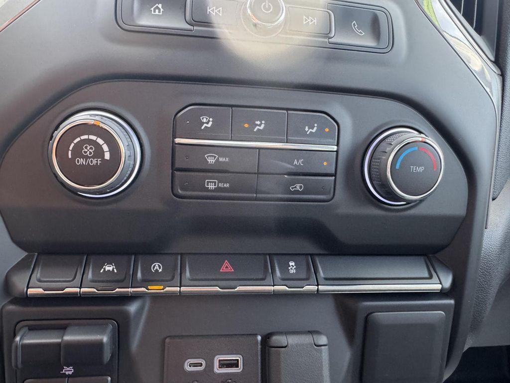 used 2024 Chevrolet Silverado 1500 car, priced at $35,299