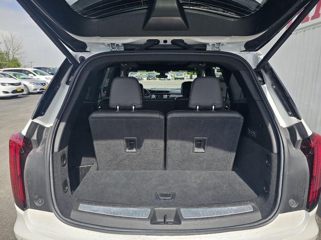 used 2023 Cadillac XT6 car, priced at $37,885