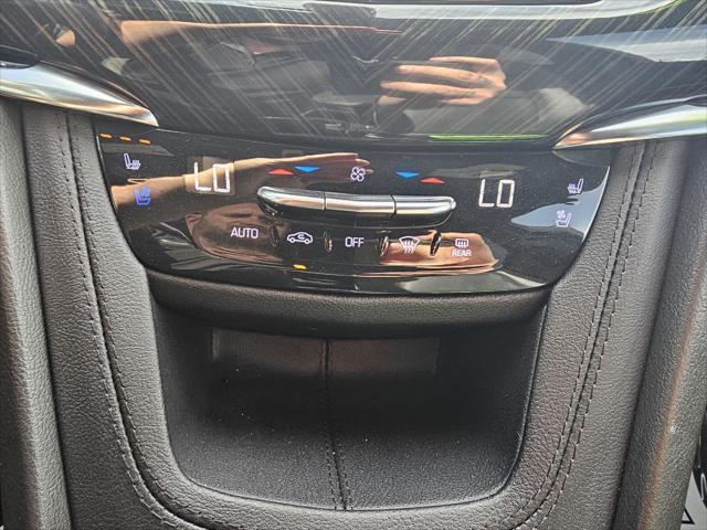 used 2023 Cadillac XT6 car, priced at $39,900