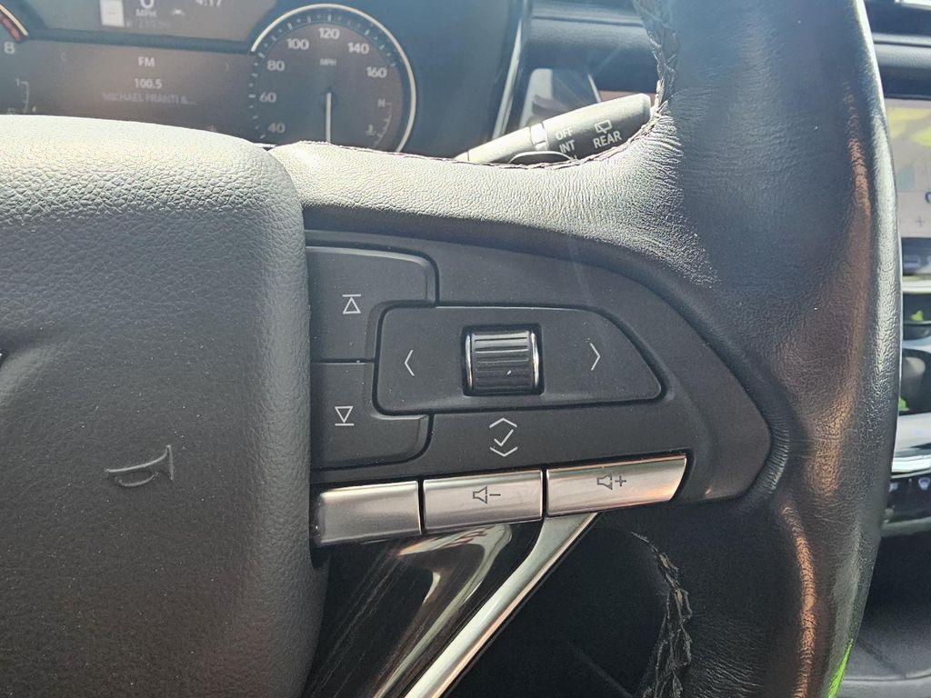 used 2023 Cadillac XT6 car, priced at $37,885