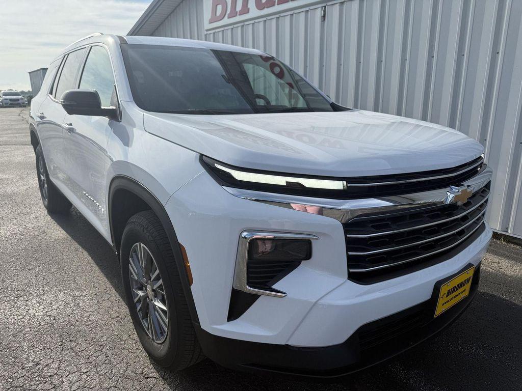 new 2025 Chevrolet Traverse car, priced at $46,639