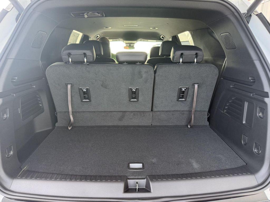new 2025 Chevrolet Traverse car, priced at $46,639