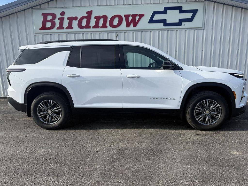 new 2025 Chevrolet Traverse car, priced at $46,639