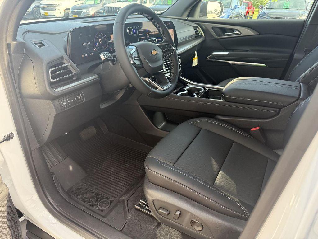 new 2025 Chevrolet Traverse car, priced at $46,639