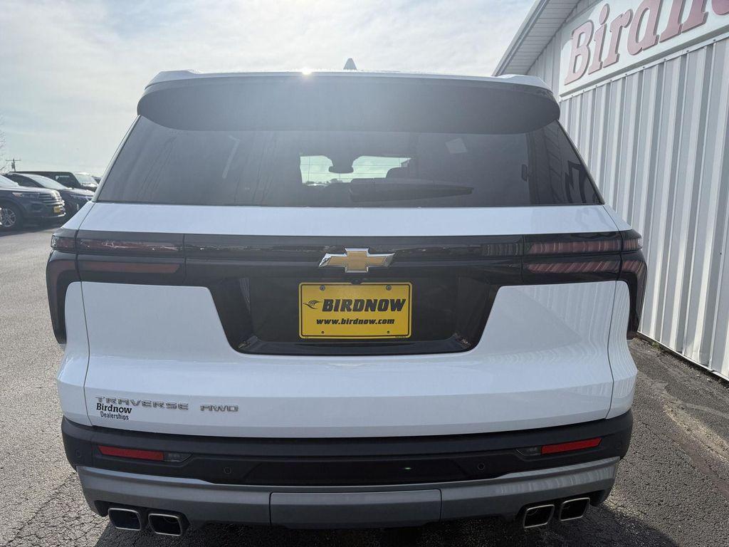 new 2025 Chevrolet Traverse car, priced at $46,639