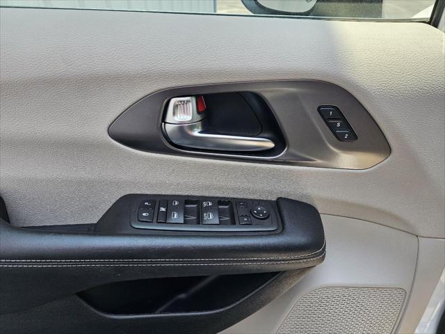 used 2023 Chrysler Pacifica car, priced at $21,990