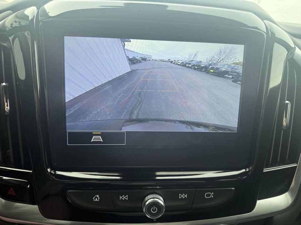 used 2023 Chevrolet Traverse car, priced at $33,869