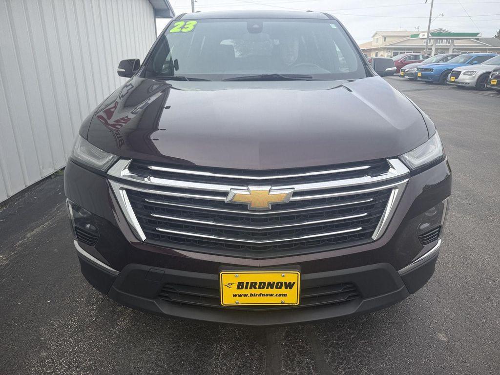 used 2023 Chevrolet Traverse car, priced at $33,869