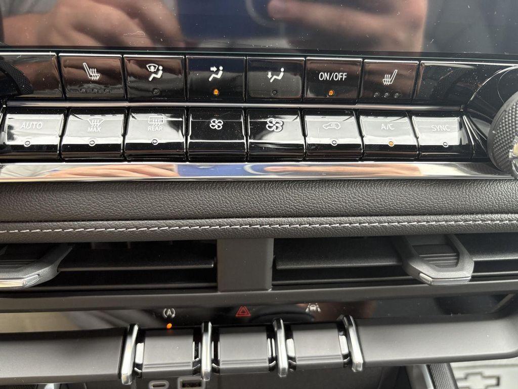 new 2025 Chevrolet Colorado car, priced at $46,515