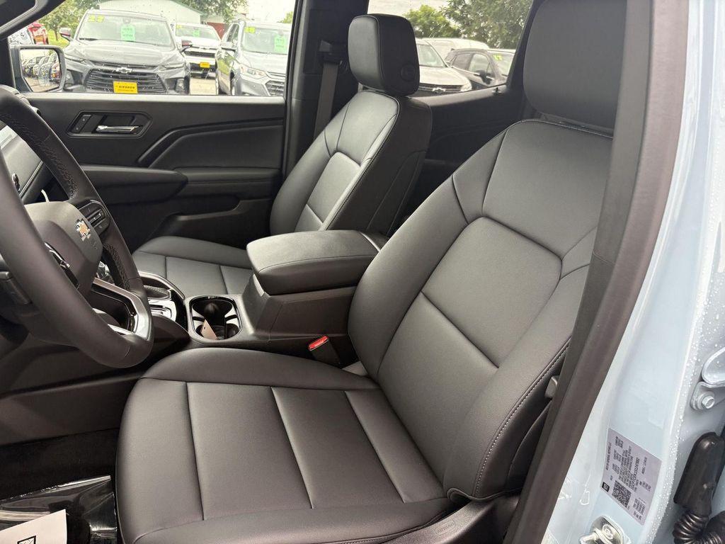 new 2025 Chevrolet Colorado car, priced at $46,515