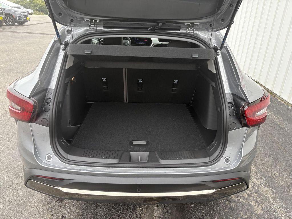 new 2025 Chevrolet Trax car, priced at $26,690