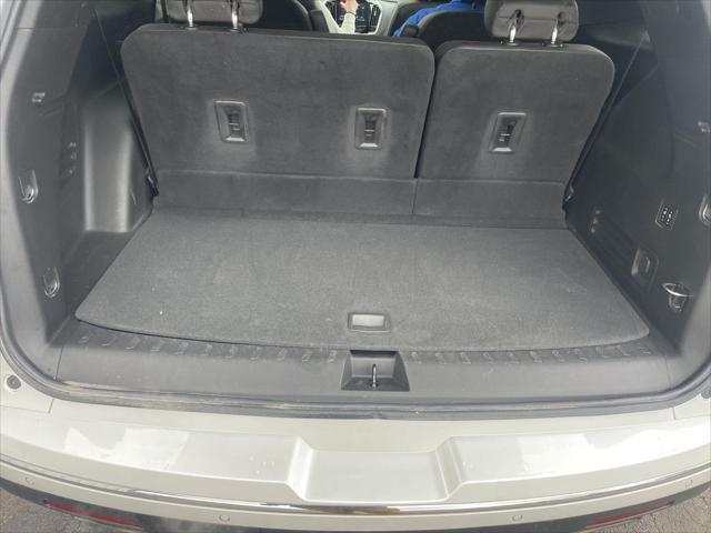 used 2023 Chevrolet Traverse car, priced at $39,850
