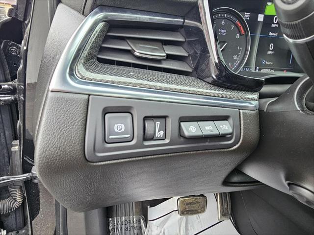 used 2021 Cadillac XT5 car, priced at $28,899