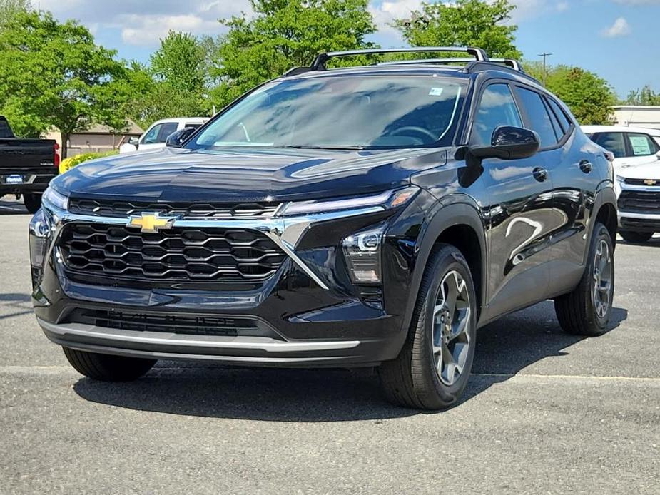 new 2024 Chevrolet Trax car, priced at $25,355