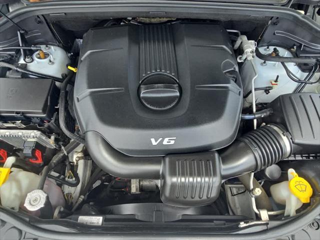 used 2015 Jeep Grand Cherokee car, priced at $13,832