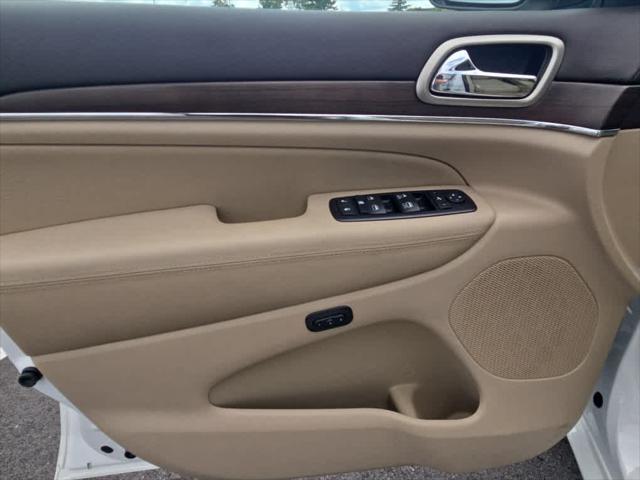 used 2015 Jeep Grand Cherokee car, priced at $13,832