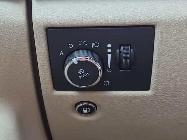 used 2015 Jeep Grand Cherokee car, priced at $13,832
