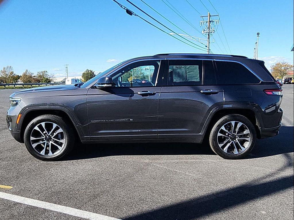 used 2022 Jeep Grand Cherokee car, priced at $29,994