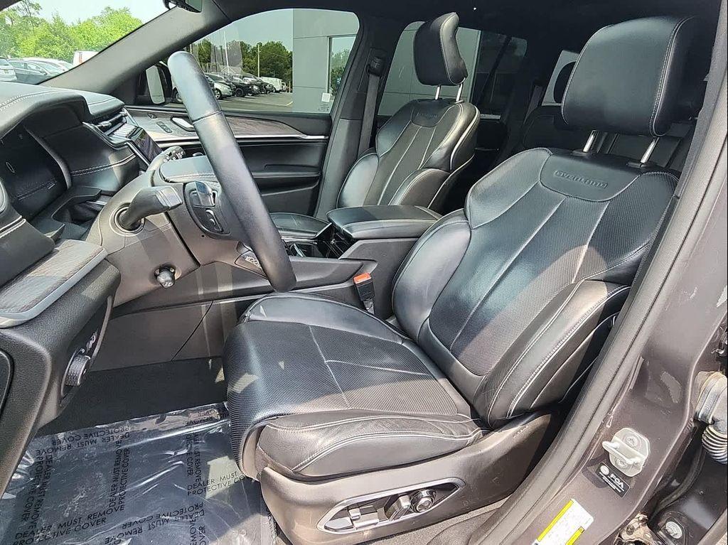 used 2022 Jeep Grand Cherokee car, priced at $29,994