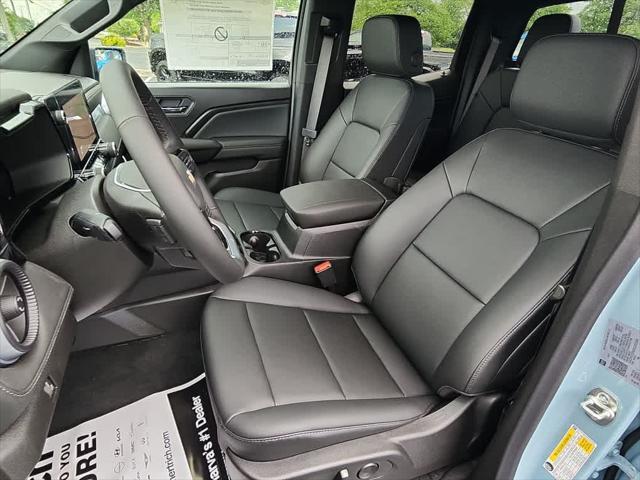 new 2025 Chevrolet Colorado car, priced at $40,525