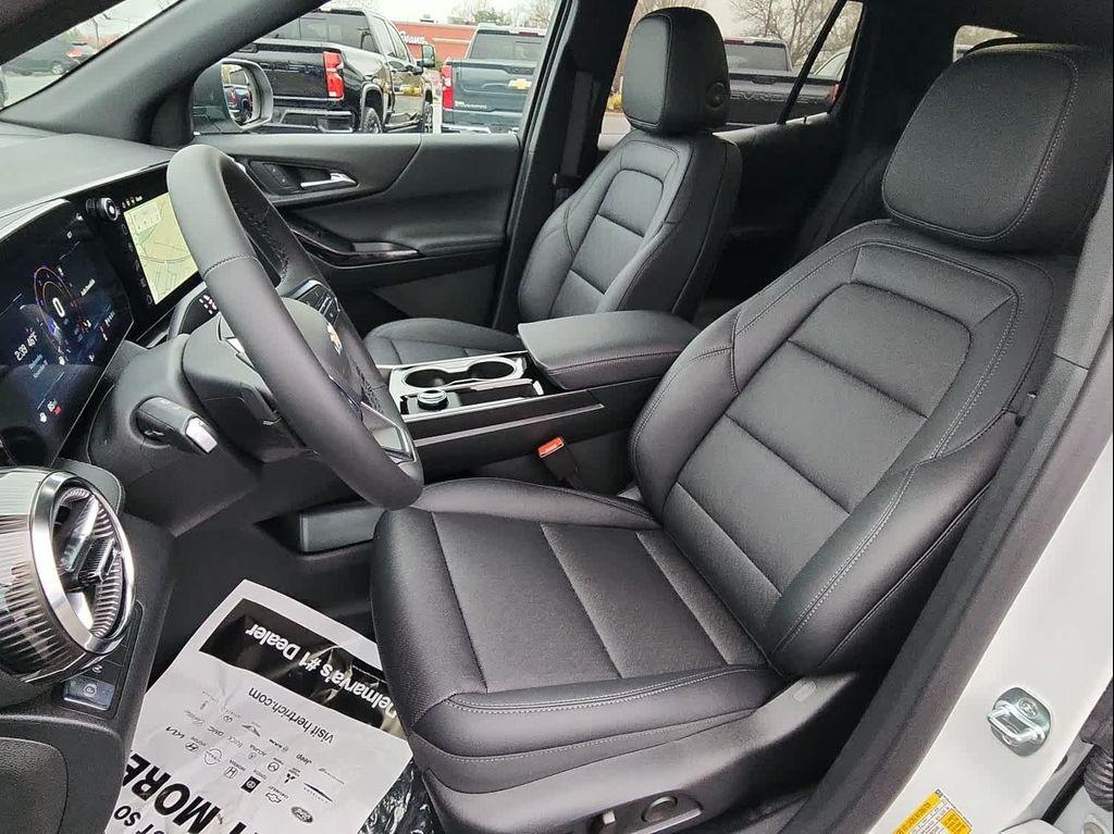 new 2026 Chevrolet Equinox car, priced at $31,585