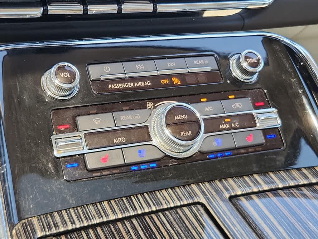 used 2022 Lincoln Navigator car, priced at $56,923