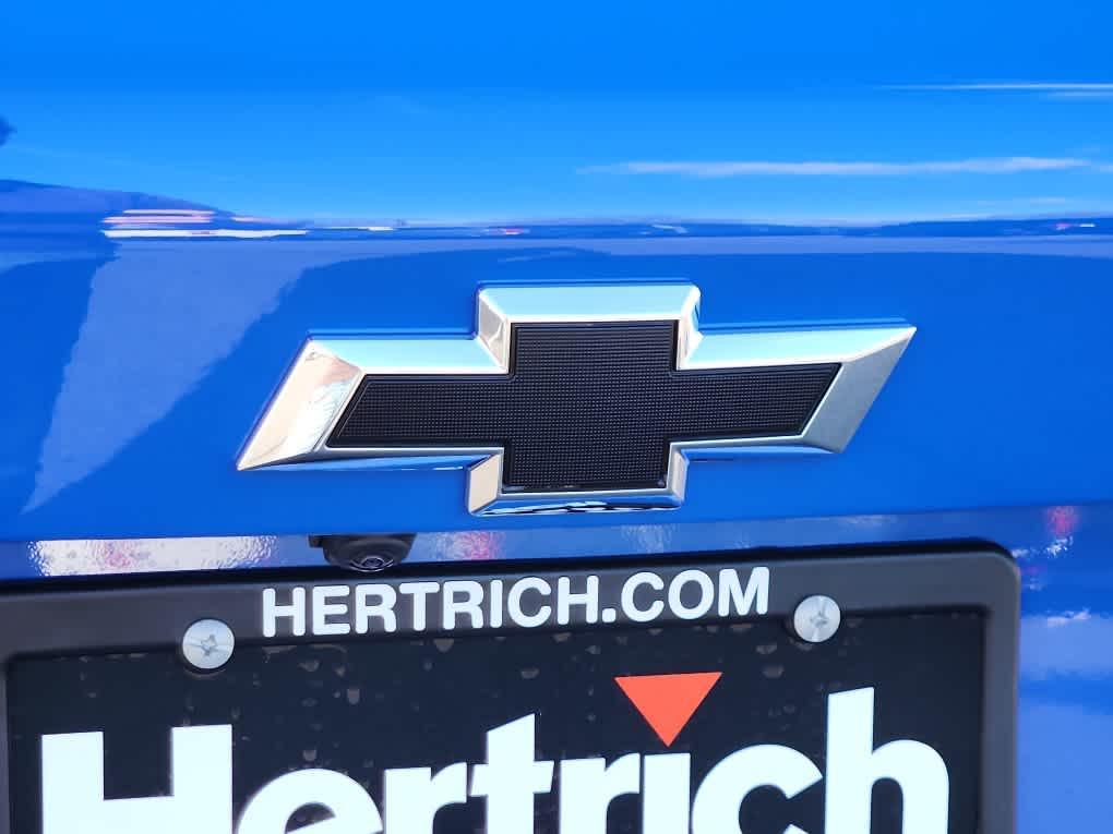 new 2026 Chevrolet Equinox car, priced at $32,395