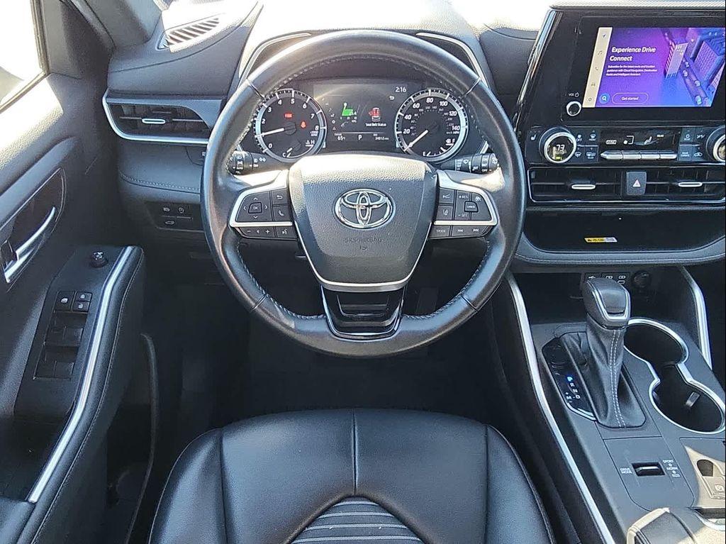 used 2023 Toyota Highlander car, priced at $38,723