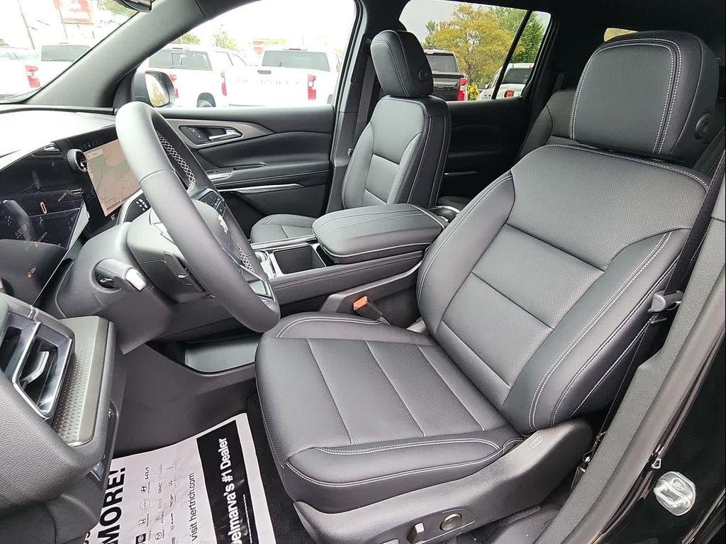 new 2026 Chevrolet Traverse car, priced at $46,346