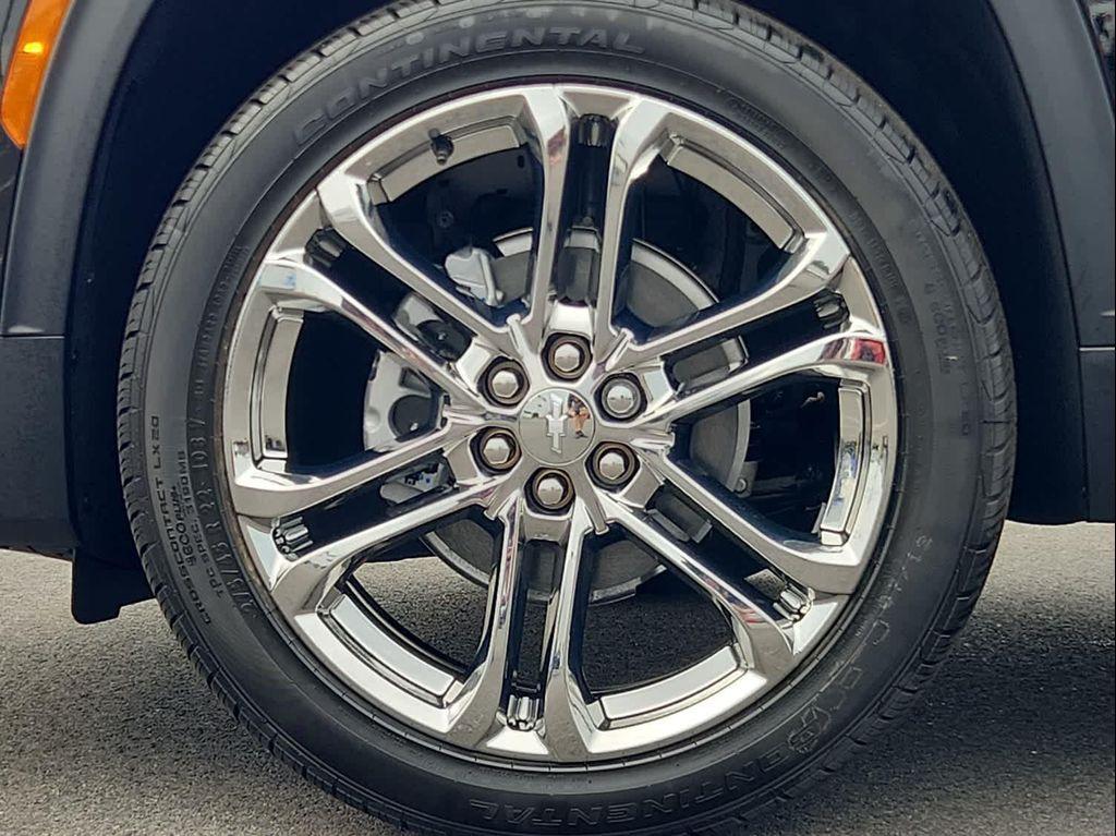 new 2026 Chevrolet Traverse car, priced at $46,346