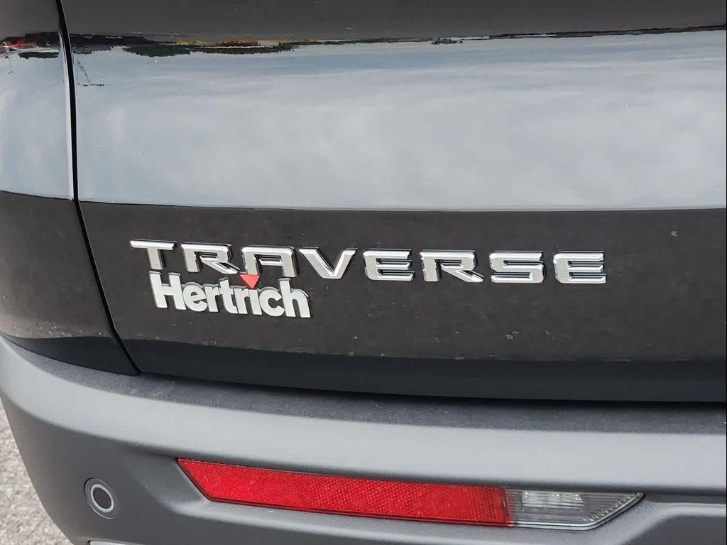 new 2026 Chevrolet Traverse car, priced at $46,346